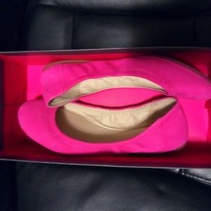 Vince Camuto flats. Brand new.